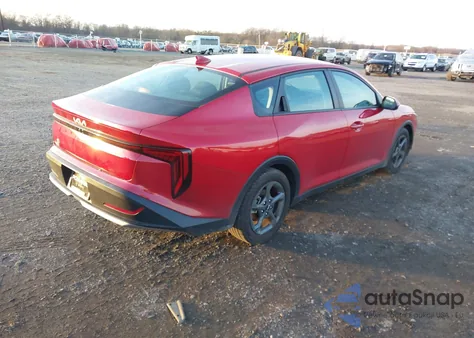 2025 Kia K4 Lxs from USA, damaged, VIN 3KPFT4DE7SE043923